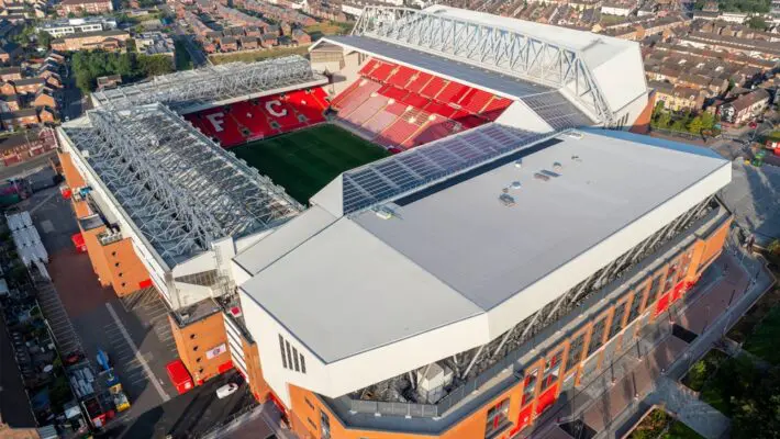 Rumors swirled that Musk is considering a massive bid to buy Liverpool Football Club. This is a shocking development in the world of football. Musk’s alleged interest has ignited debate: Is this a serious play or another headline-grabbing stunt? 