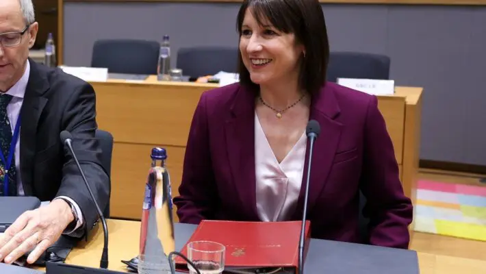 Rachel Reeves is under pressure to ramp up government spending on research and development (R&D) to £30 billion by the end of the decade, as business leaders warn that the UK risks falling behind global innovation powerhouses.