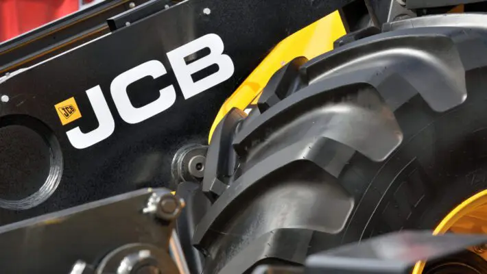 British construction giant JCB will double the size of its new US plant to 1 million sq ft in response to Trump’s 10% tariffs on UK imports, bolstering its American manufacturing base.