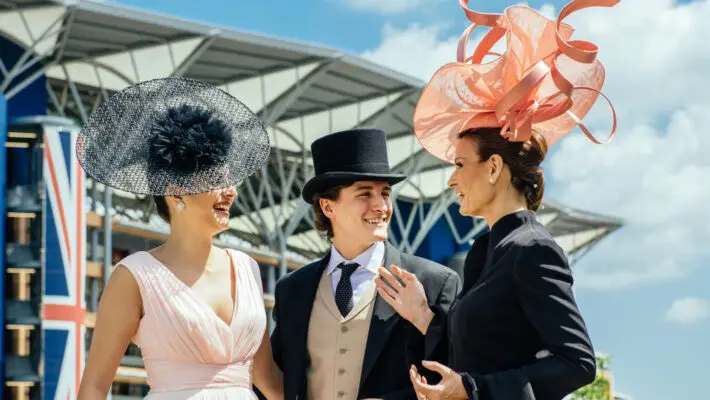 Custom hats have quickly become a fashion must in the UK, seamlessly merging personal flair with everyday style.