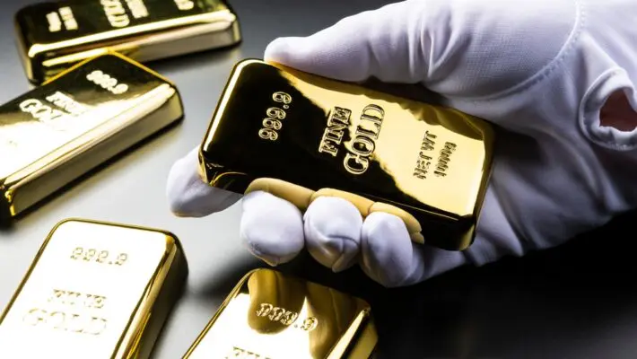 Gold prices surged to a record high this week, capping the strongest quarterly rally in nearly three decades, as investors seek protection from mounting global economic uncertainty fuelled by President Trump’s aggressive US trade tariffs.