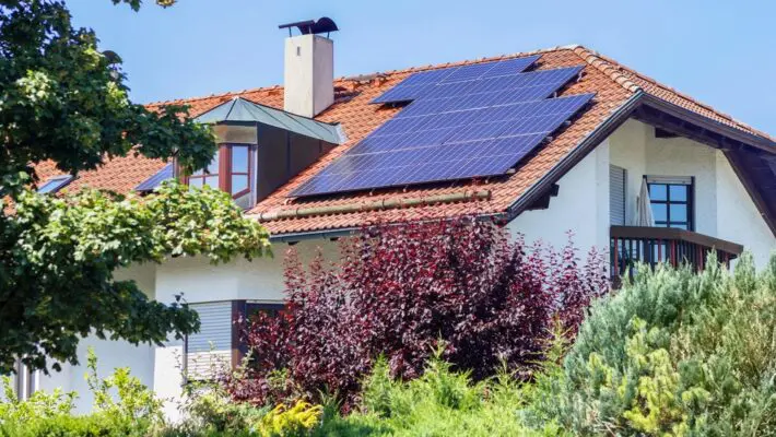 The Growing Shift Toward Solar Energy in Modern Households