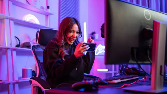 For decades, video games have been brushed off as mindless entertainment and a waste of time. For business professionals looking for ways to grow their business, playing video games is usually the last thing on their mind.