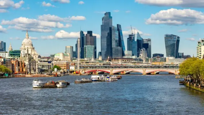The UK’s government bond market is increasingly exposed to the risk of sharp price swings and sudden sell-offs, the International Monetary Fund has warned, due to a growing reliance on hedge funds and foreign investors.