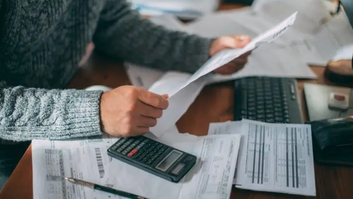 Almost half of UK employers have seen increased staff turnover as a result of delaying pay rises for professionals and white-collar workers, according to new research from global talent solutions consultancy Robert Walters.