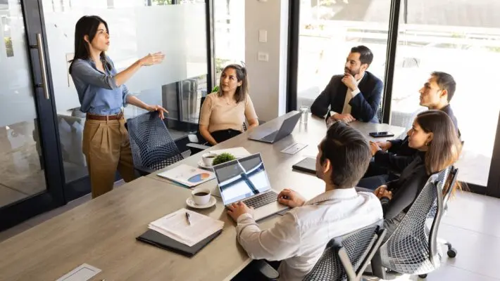 In many businesses, leadership is seen as something that happens in boardrooms or during quarterly reviews – a responsibility held by the few. But for small and medium-sized enterprises (SMEs) facing fast-changing markets, staffing pressures and rising customer expectations, that top-down model simply doesn’t hold up.