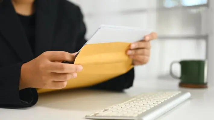 A Business's Guide to Handling Confidential Documents
