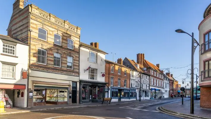 The Co-op has warned that Britain’s high streets face a tipping point, with new research revealing that 60,000 small shops and 150,000 jobs could vanish without urgent reform of the business rates system.