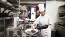 Thousands of hospitality businesses risk losing their right to Covid-related insurance compensation unless the Financial Conduct Authority (FCA) intervenes to extend a fast-approaching claims deadline, industry leaders have warned.