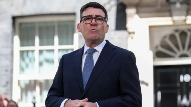 Gilt yields rose to 4.97 per cent after Andy Burnham's first speech as prime minister. What dearer UK borrowing costs mean for SME loans and contracts.