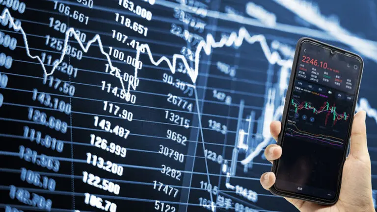  Learn what alpha generation really means in trading, where it comes from, how traders pursue it, and why measuring it is harder than it looks. Clear, honest breakdown.