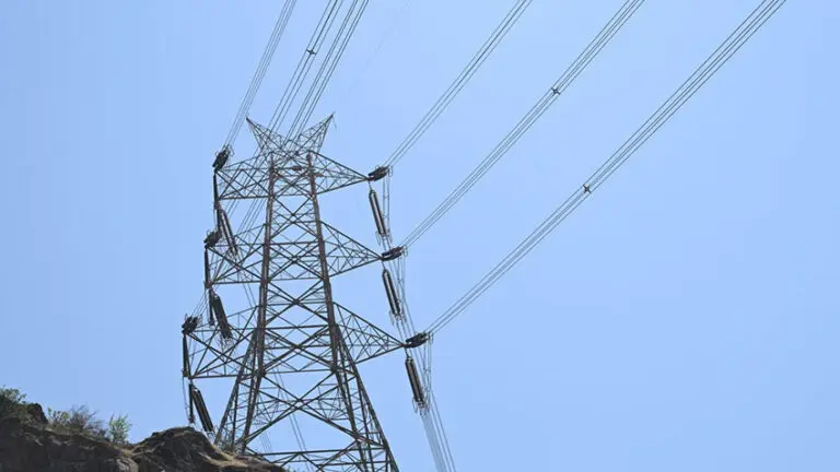 Energy infrastructure contractor M Group has been awarded a £110 million contract to replace more than 70km of overhead line on ScottishPower's Strathaven to Smeaton route in Scotland, SP Energy Networks said.