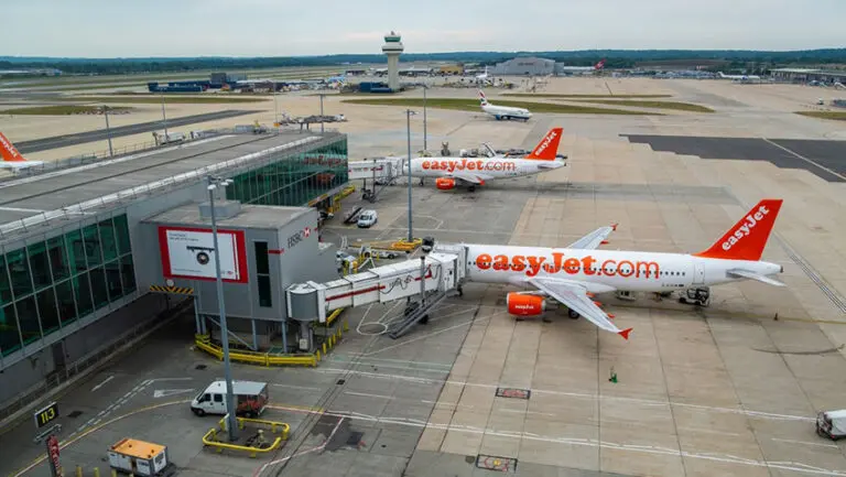 Gatwick Airport has warned airlines that it has a shortage of jet fuel for the next two days after a technical fault affecting supply to the airport, and has told carriers to monitor fuel availability.