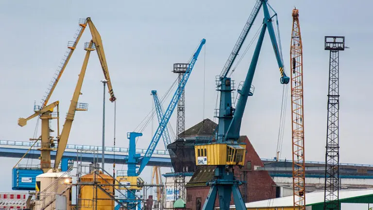 Not long ago, hand-drafted drawings, paper schedules, verbal progress reports, and manual budget tracking methods were the accepted modes of operation in the construction industry.