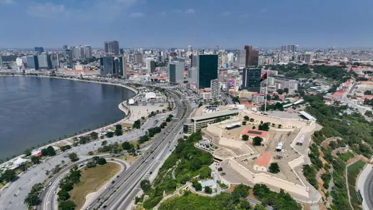 UK Export Finance is providing £655m for four Angola infrastructure projects, including a new international airport, unlocking £167m for UK suppliers.