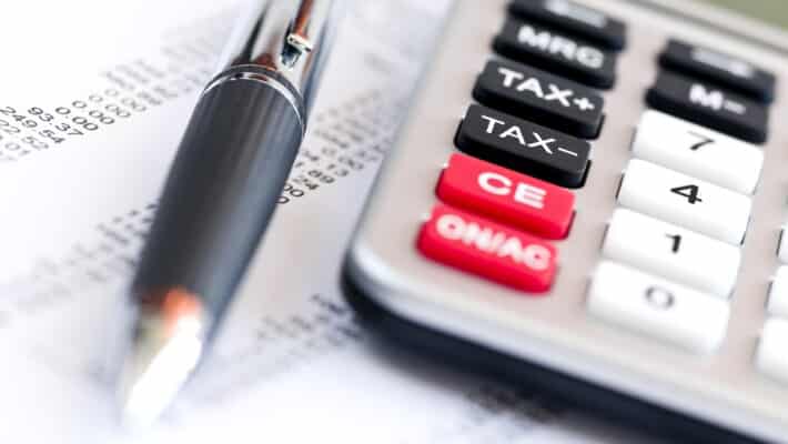 Tax calculator and pen