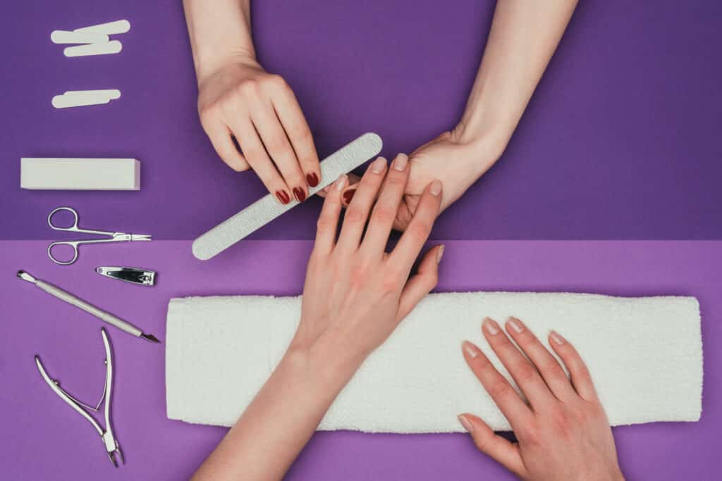 How to a nail technician