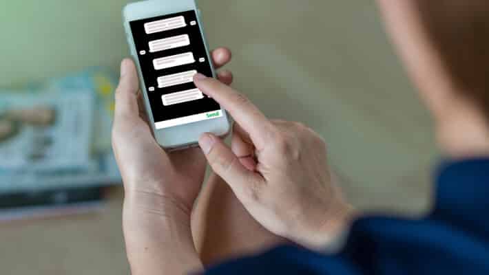Showing,The,Chat,Message,For,Shopping,Online,With,Digital,Laptop,
