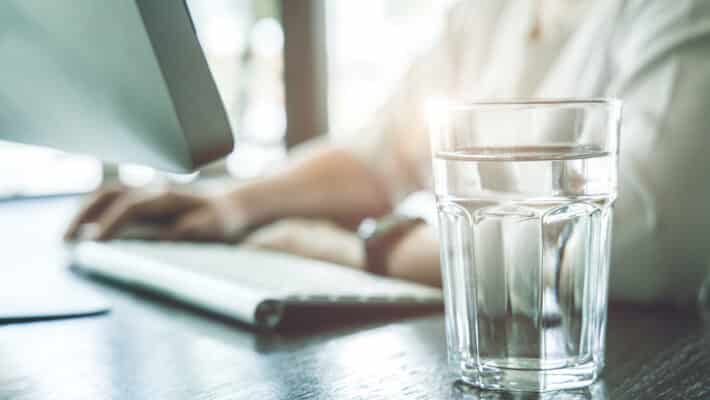 Drink,Clean,Room,Temperature,Water,During,Working,Time,For,Healthy