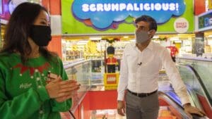 Sunak tells shoppers not to worry about Christmas