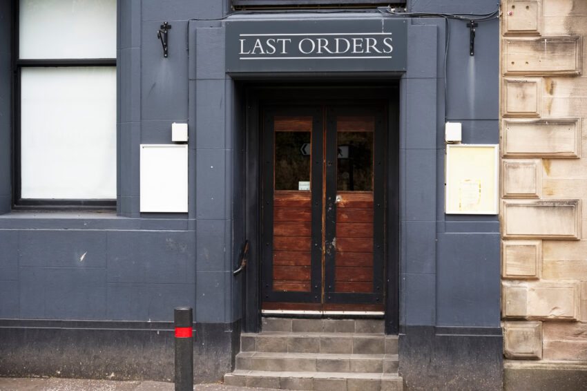 10,000 licensed premises close