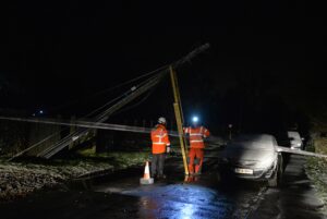 An energy company has thanked “honest” customers who did not try to cash compensation cheques for trillions of pounds sent out in error.