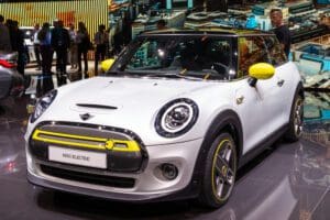 BMW is on the verge of announcing that it is to bring an electric version of the Mini to its Cowley plant in Oxford.