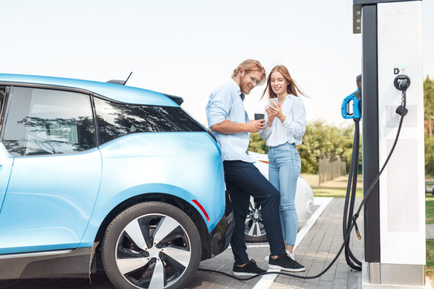 The government risks missing its electric vehicle uptake targets unless it offers motorists tax breaks, the UK’s largest online car retailer has warned.