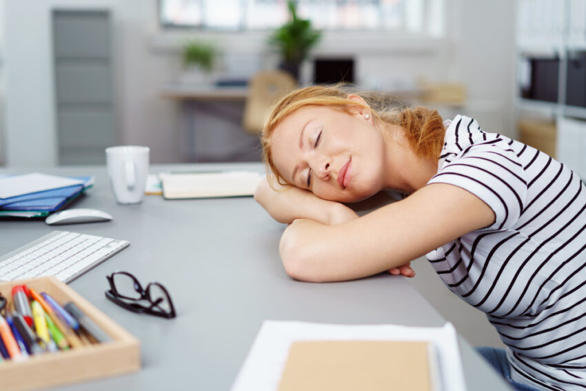 A power nap is a short sleep that terminates before the occurrence of deep sleep and is intended to quickly revitalise you.