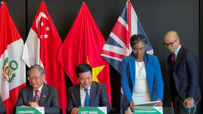 The business secretary, Kemi Badenoch, has signed off UK membership to a large Indo-Pacific trade bloc that the government argues will bring British businesses a step closer to selling to a market of 500 million people with fewer barriers.