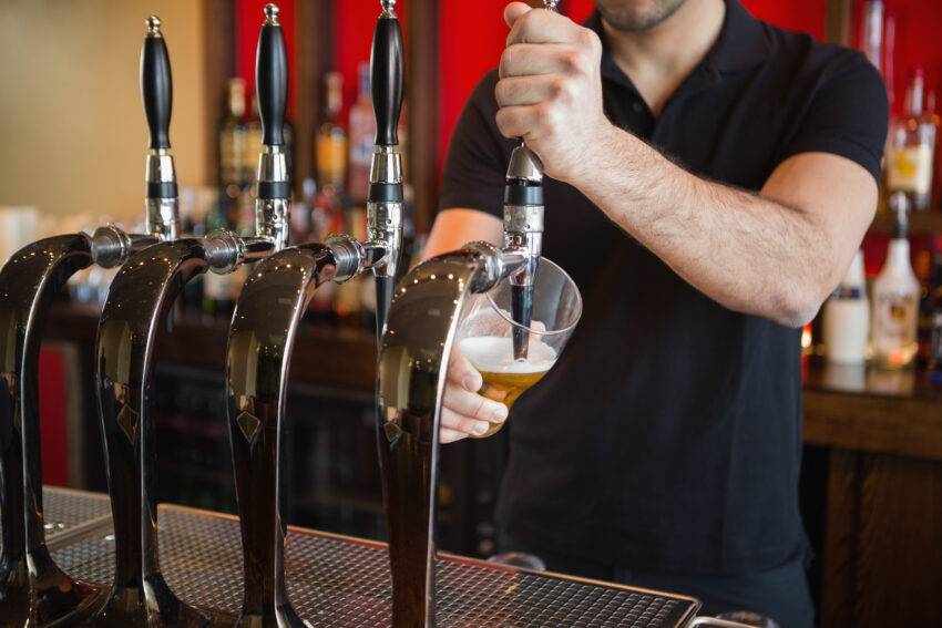 UK’s biggest pub group to introduce surge pricing charging 20p more a pint at busy times