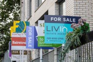 UK house prices rose last month after a run of six monthly falls as sellers adopted a cautious attitude, leading to a shortage of homes on the market.