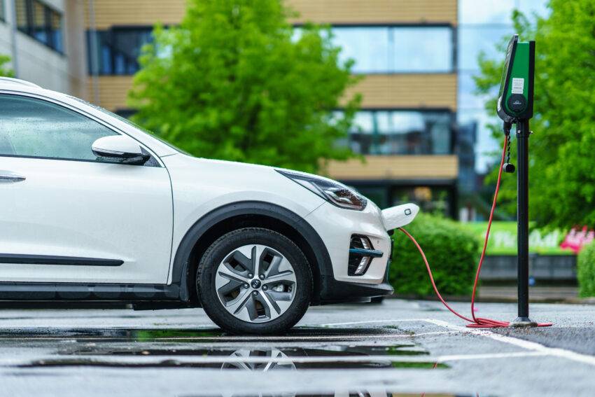 Uber Drivers Offered Significant Discounts on Kia Electric Cars thumbnail