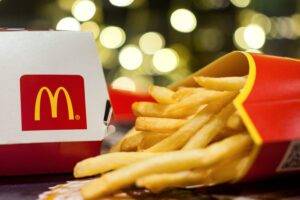 McDonald’s misses profit expectations as CEO highlights consumers’ budget constraints and the impact of Middle East conflict on global sales. Explore the fast-food giant’s latest financial results and industry challenges.