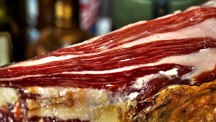 Following Brexit, purchasing some Spanish products cuisine has risen to the status of a luxury good that is esteemed and cherished by every client, but mainly by business leaders.