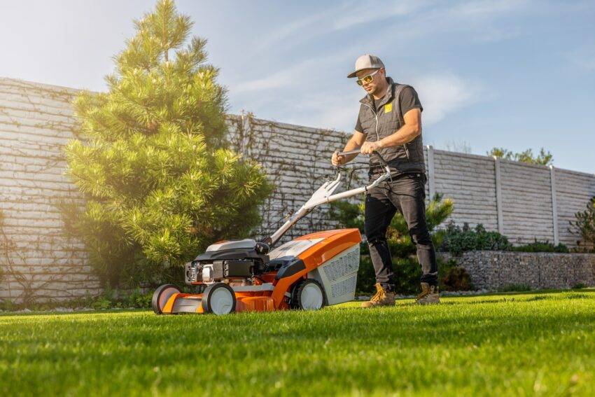 Eco-friendly lawn care is the way to lawn care where none of our activities harm the environment as there is a reduction in the carbon footprint and greenhouse gas emission.