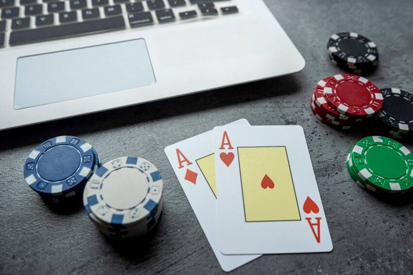 Few card games are as recognizable, popular, and beloved as blackjack. The game has been a staple of casinos for centuries, and has been present in online casinos since they first came to prominence.