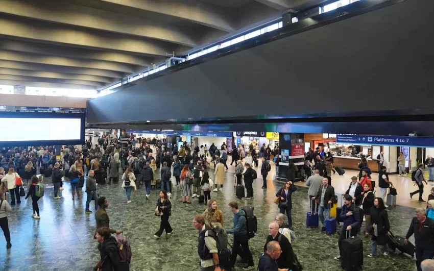 Euston turns off giant billboard after commuter backlash over missing passenger information