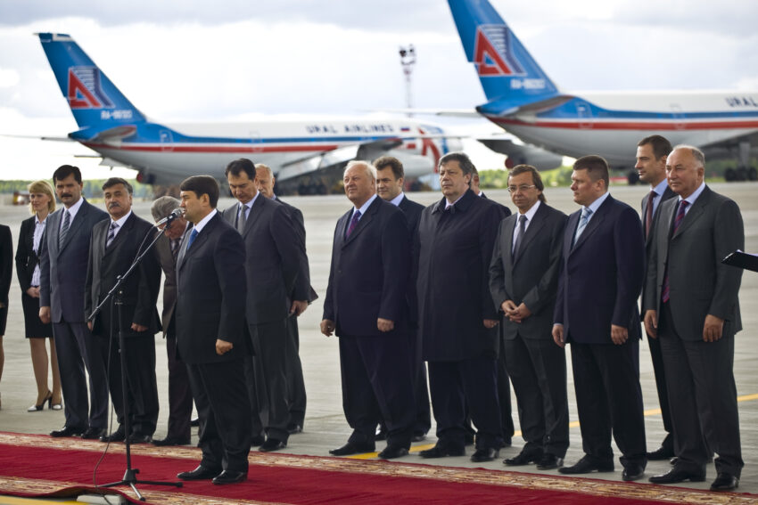 Sergey Skuratov, an experienced pilot, led Ural Airlines for 31 years, overseeing its growth into one of Russia’s leading carriers. Under his leadership, the airline navigated economic challenges and the COVID-19 crisis, expanding its fleet and network. Retiring as CEO in August 2024, Sergey Nikolaevich Skuratov's tenure left a significant mark on both the airline and Russia’s civil aviation sector.