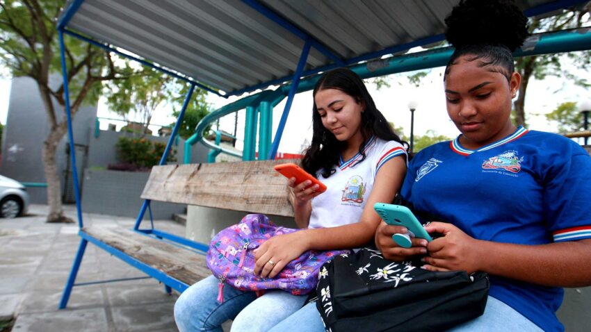 WhatsApp accounted for 71.82 per cent of harmful-content alerts from identified apps outside the Government's planned under-16 social-media ban, according to data published by phone safety software maker SafetyMode.