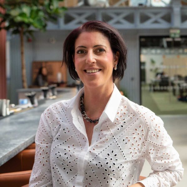 Headshot of Ramona Fuchs, founder and CEO of Foxlove Revenue
