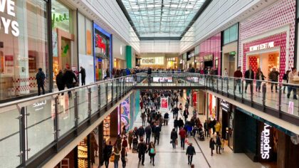 Long-term UK borrowing costs top 6 per cent, highest since 1998