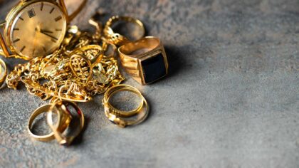 One option that’s often overlooked is turning old gold, such as broken jewellery, forgotten coins, or gold bullion, into immediate working capital. The process can be simple and transparent if you follow a few practical steps.